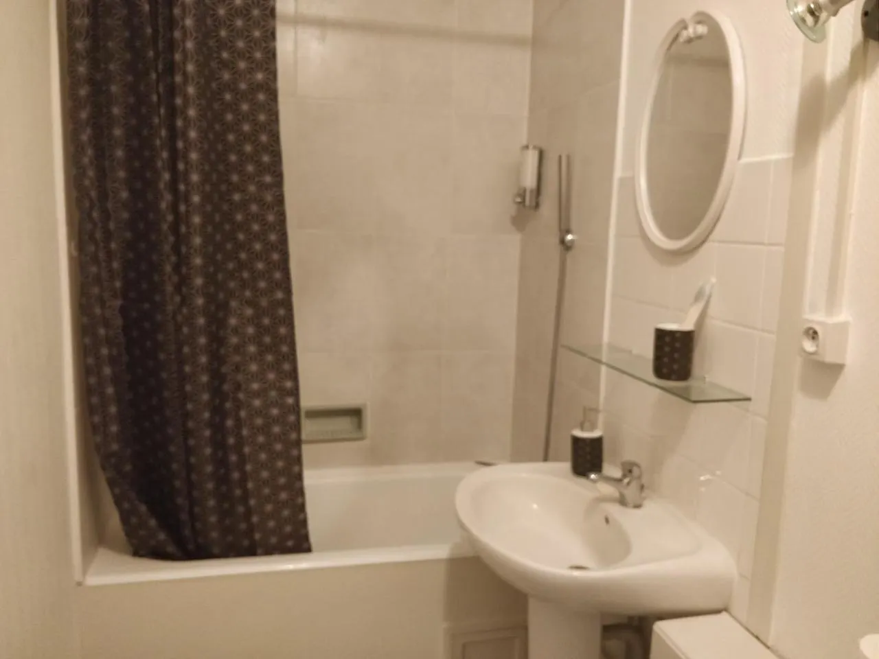 Le Chicago 4 Pers Centre Ville Wifi Parking Tram Apartment Clermont-Ferrand 0*,